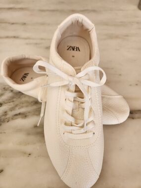 Zara White Women's Lace-Up Sneakers